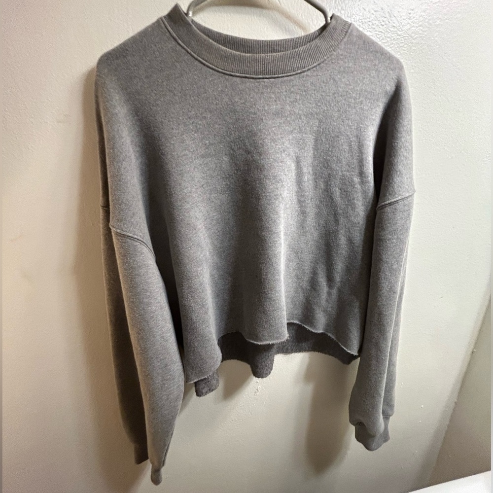 Cozy Cropped Crewneck Sweatshirt